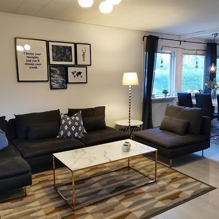 The White And Black House Villa Kalix Bagian luar foto